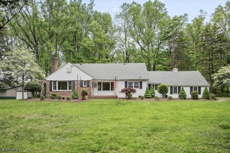 9 Dogwood Drive Clinton NJ 08801