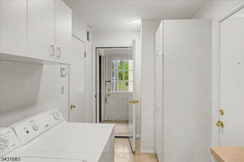 9 Dogwood Drive Clinton NJ 08801