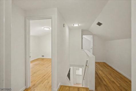 9 Dogwood Drive Clinton NJ 08801