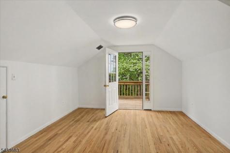 9 Dogwood Drive Clinton NJ 08801