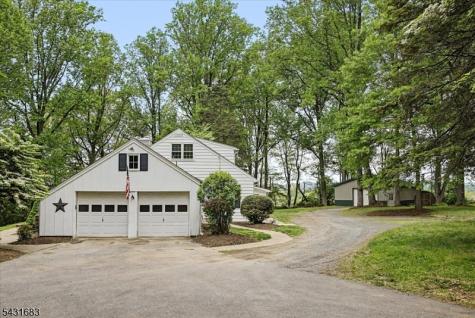 9 Dogwood Drive Clinton NJ 08801