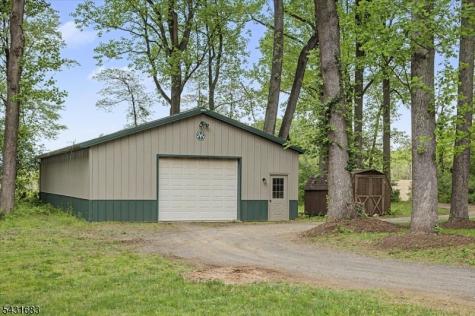 9 Dogwood Drive Clinton NJ 08801
