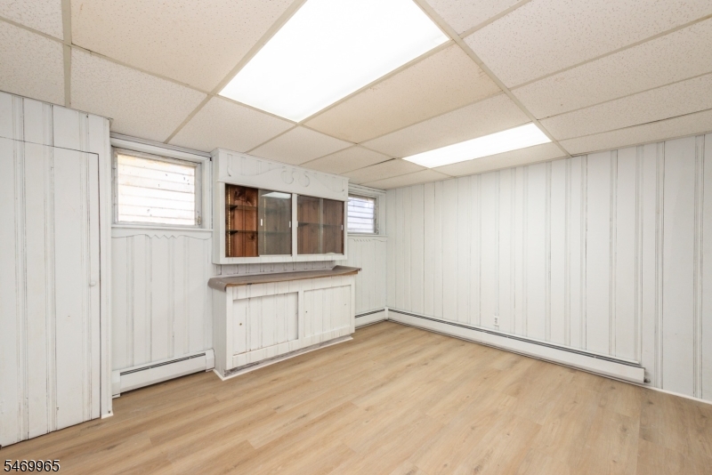 303 Eastern Parkway Newark NJ 07106