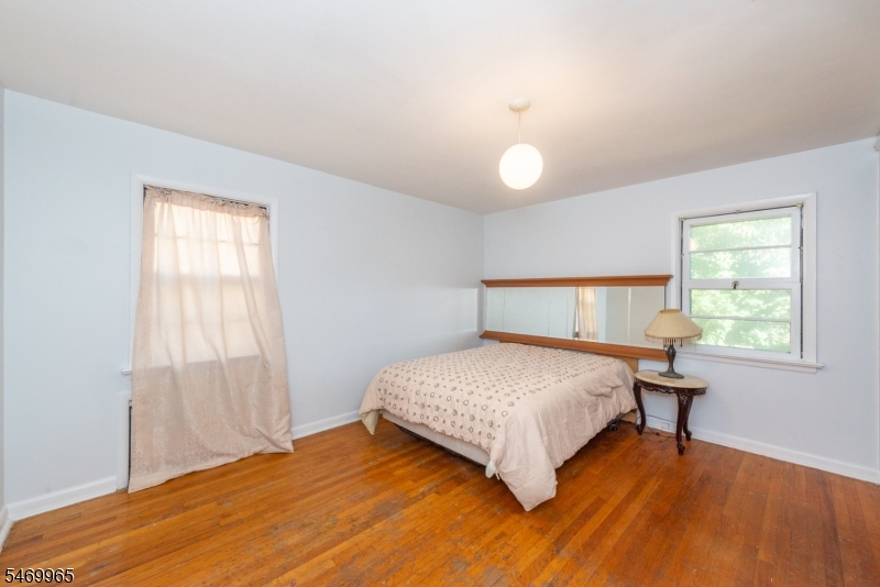 303 Eastern Parkway Newark NJ 07106