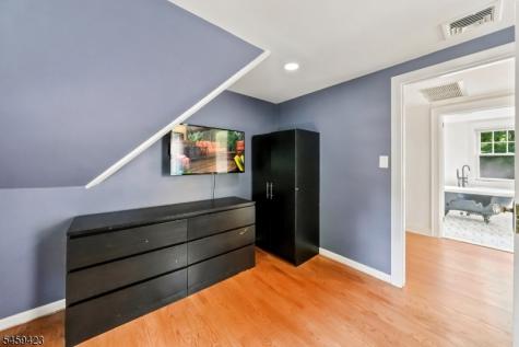 724 Eagle Rock Avenue West Orange NJ 07052