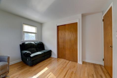 8 Duncan Avenue Pequannock NJ 07440