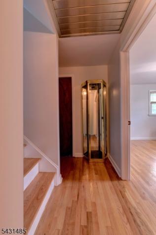 8 Duncan Avenue Pequannock NJ 07440