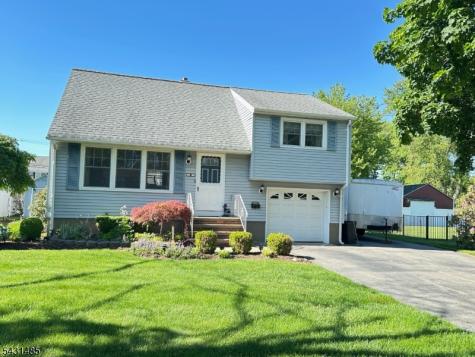 8 Duncan Avenue Pequannock NJ 07440