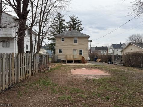 1127 Earle Place Plainfield NJ 07062
