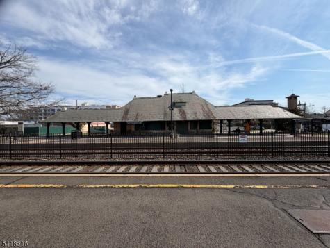 1127 Earle Place Plainfield NJ 07062
