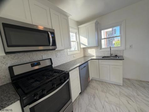 1127 Earle Place Plainfield NJ 07062
