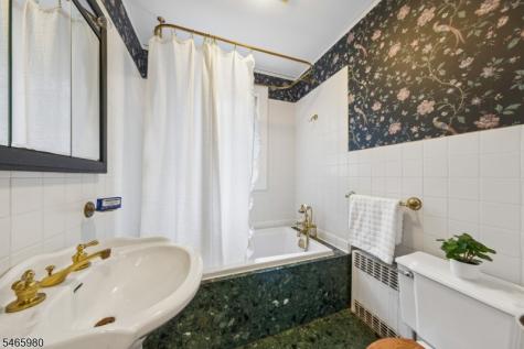 15 Patton Place Montclair NJ 07043