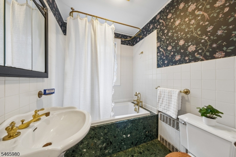 15 Patton Place Montclair NJ 07043