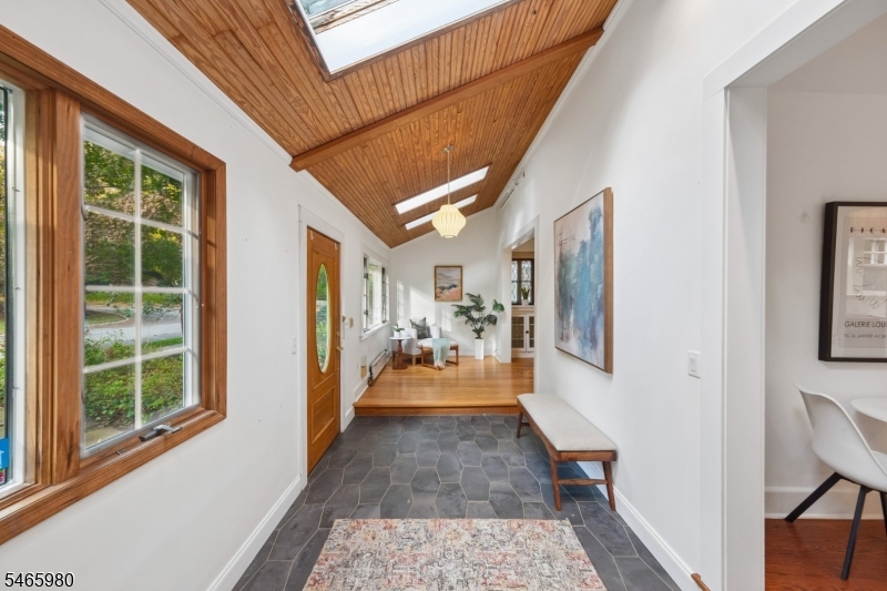 15 Patton Place Montclair NJ 07043