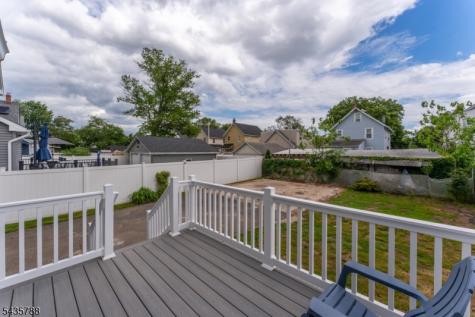11 Jean Court Woodbridge NJ 07095
