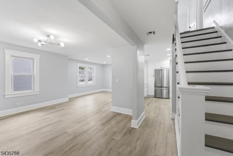 11 Jean Court Woodbridge NJ 07095