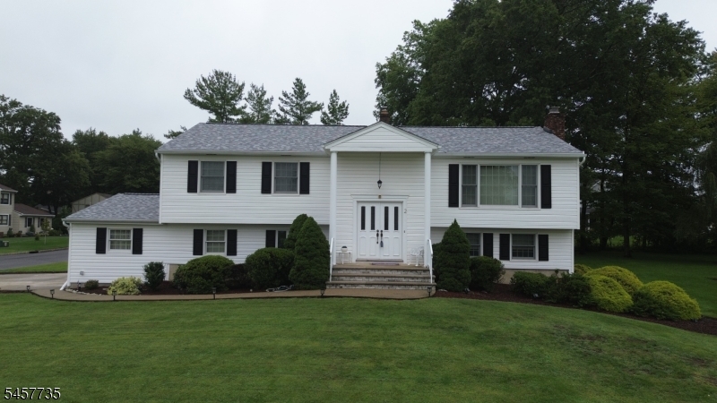 2 Tanglewood Drive East Hanover NJ 07936