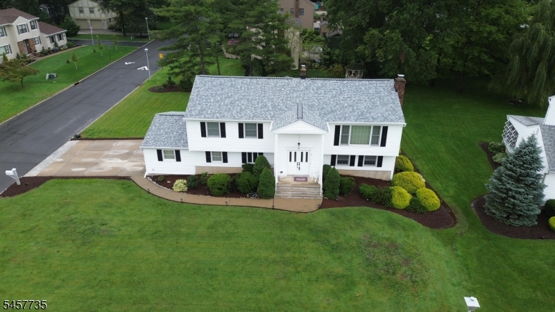 2 Tanglewood Drive East Hanover NJ 07936