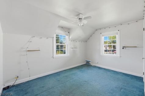 2 Lloyd Place Belleville NJ 07109