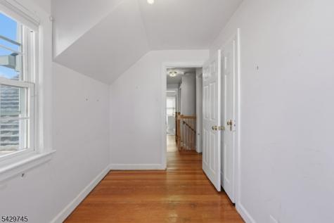2 Lloyd Place Belleville NJ 07109