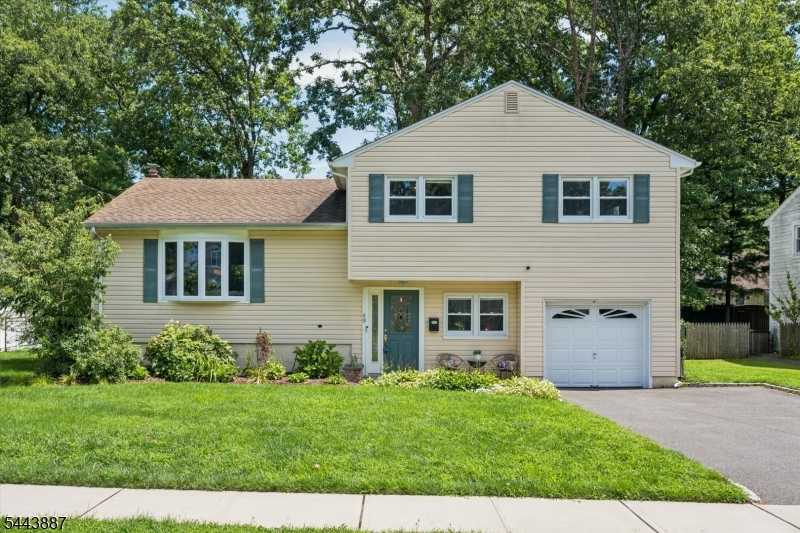 49 Crestmont Road West Orange NJ 07052