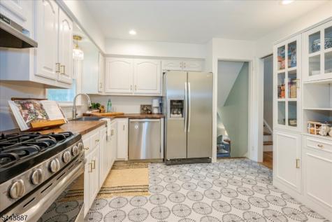 49 Crestmont Road West Orange NJ 07052