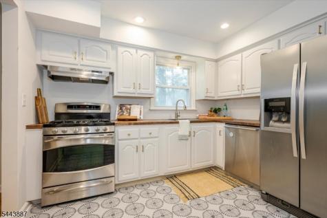 49 Crestmont Road West Orange NJ 07052