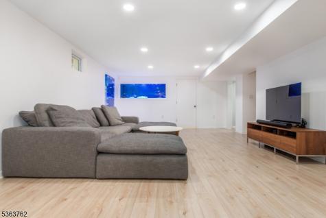 12 Ravine Road Verona NJ 07044
