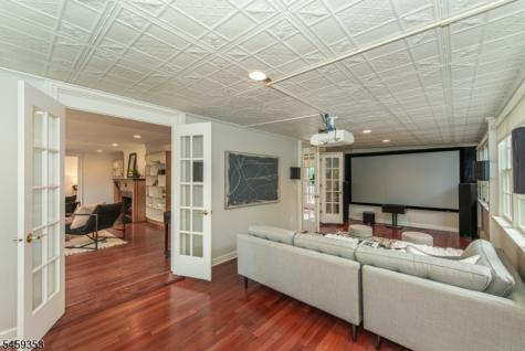 12 Melrose Place Montclair NJ 07042