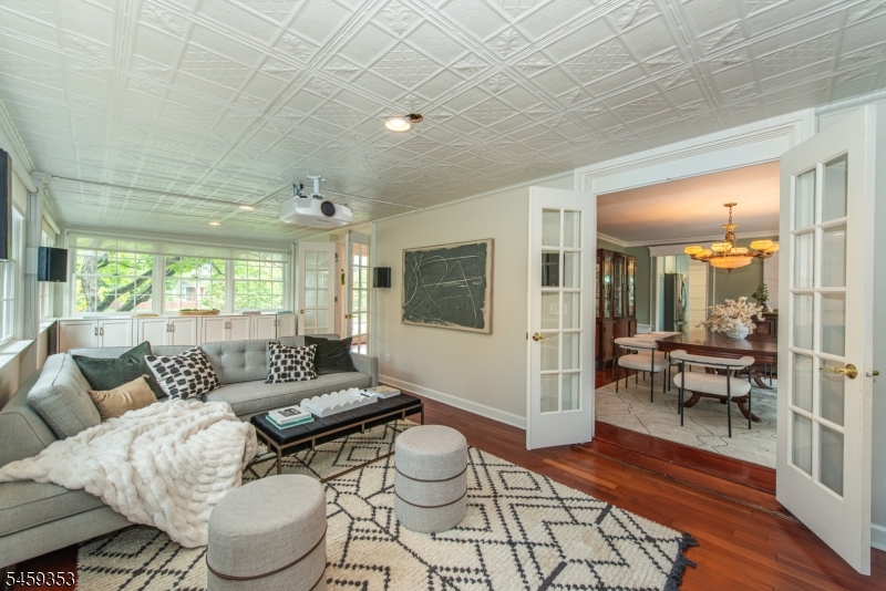12 Melrose Place Montclair NJ 07042