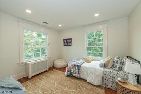 12 Melrose Place Montclair NJ 07042