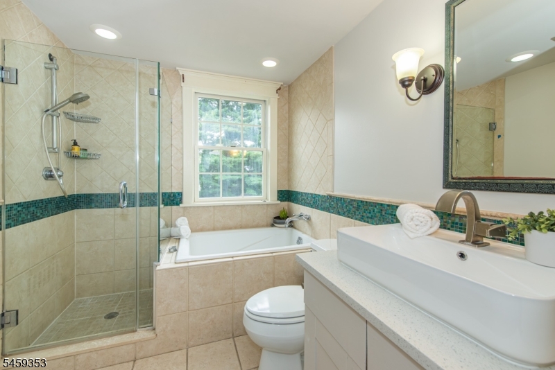 12 Melrose Place Montclair NJ 07042