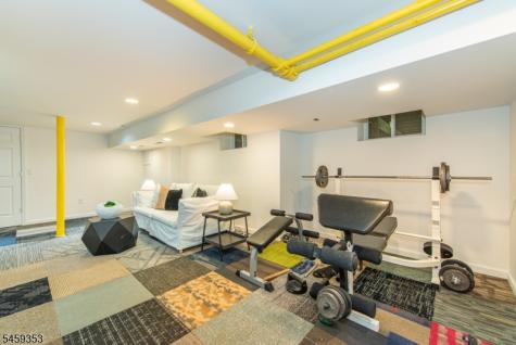 12 Melrose Place Montclair NJ 07042