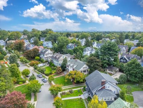 12 Melrose Place Montclair NJ 07042