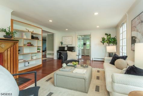 12 Melrose Place Montclair NJ 07042