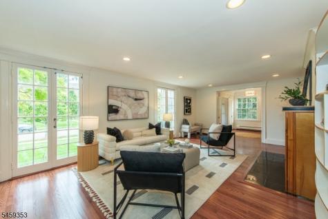 12 Melrose Place Montclair NJ 07042