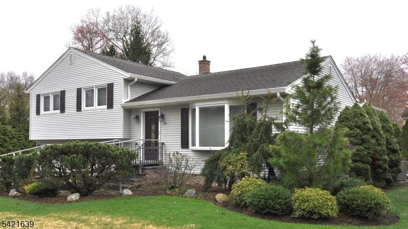 28 Jefferson Place Montvale NJ 07645