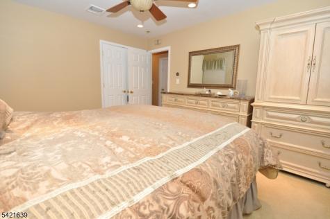 28 Jefferson Place Montvale NJ 07645