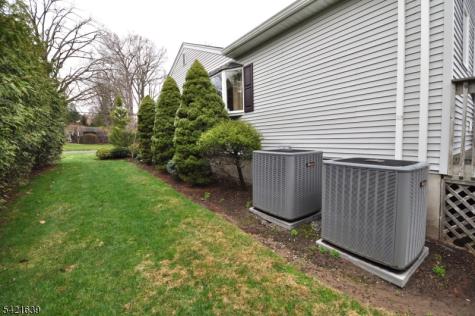 28 Jefferson Place Montvale NJ 07645
