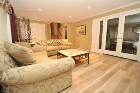 28 Jefferson Place Montvale NJ 07645