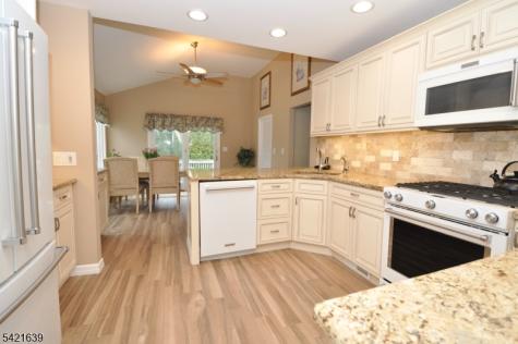 28 Jefferson Place Montvale NJ 07645