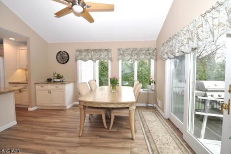 28 Jefferson Place Montvale NJ 07645