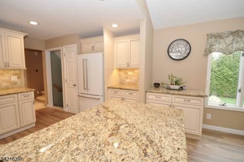28 Jefferson Place Montvale NJ 07645