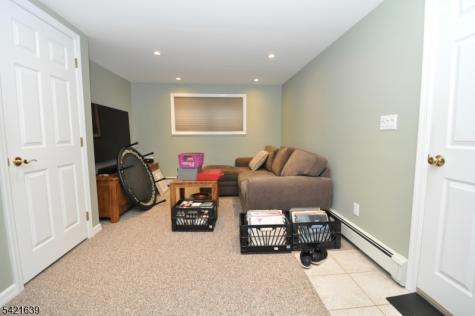 28 Jefferson Place Montvale NJ 07645
