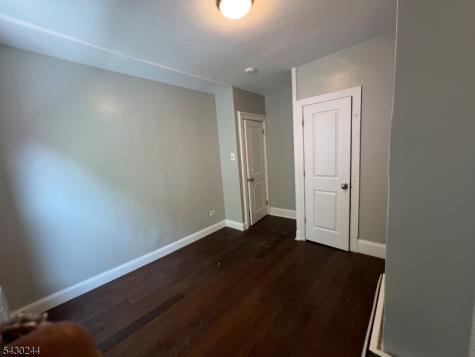 17 8TH Avenue Newark NJ 07104