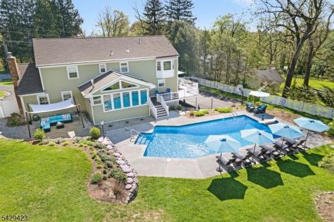 128 Cold Hill Road Mendham NJ 07945
