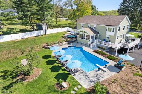 128 Cold Hill Road Mendham NJ 07945