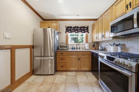 374 Diamond Bridge Avenue Hawthorne NJ 07506
