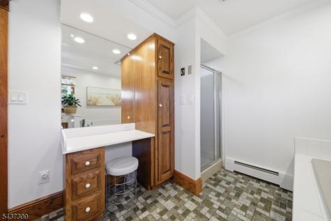 374 Diamond Bridge Avenue Hawthorne NJ 07506
