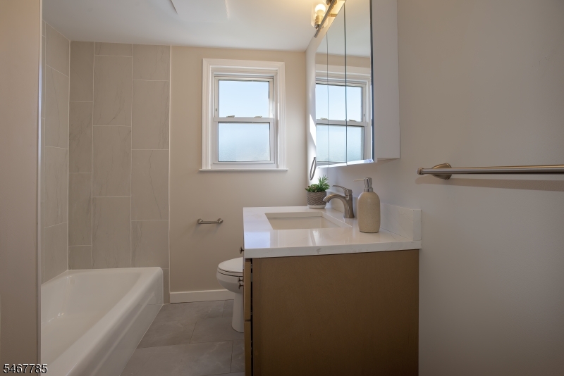 431 Sidorske Avenue Manville NJ 08835